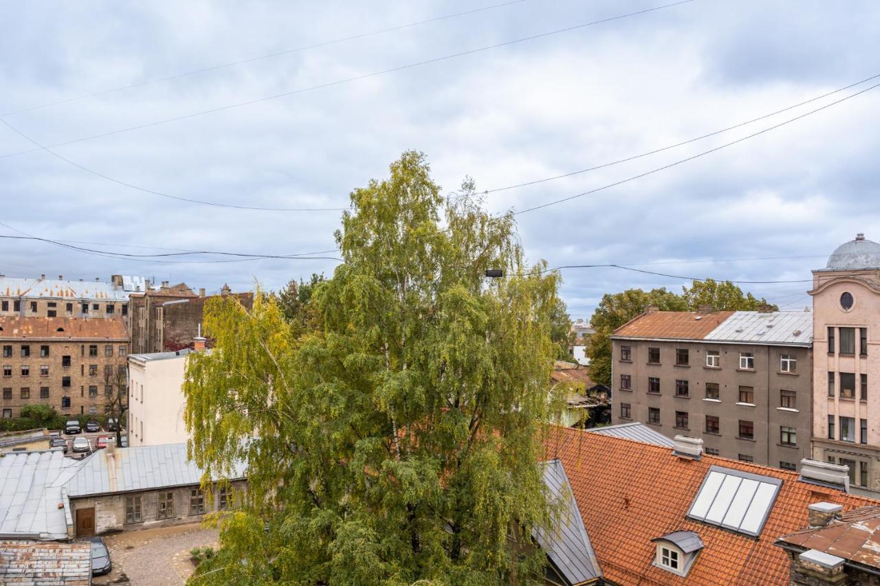 Trendy Top-Floor Stay In Heart Of Riga, Near Bars & Culture Buitenkant foto