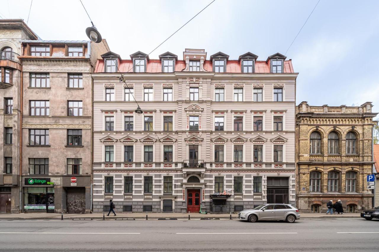 Trendy Top-Floor Stay In Heart Of Riga, Near Bars & Culture Buitenkant foto