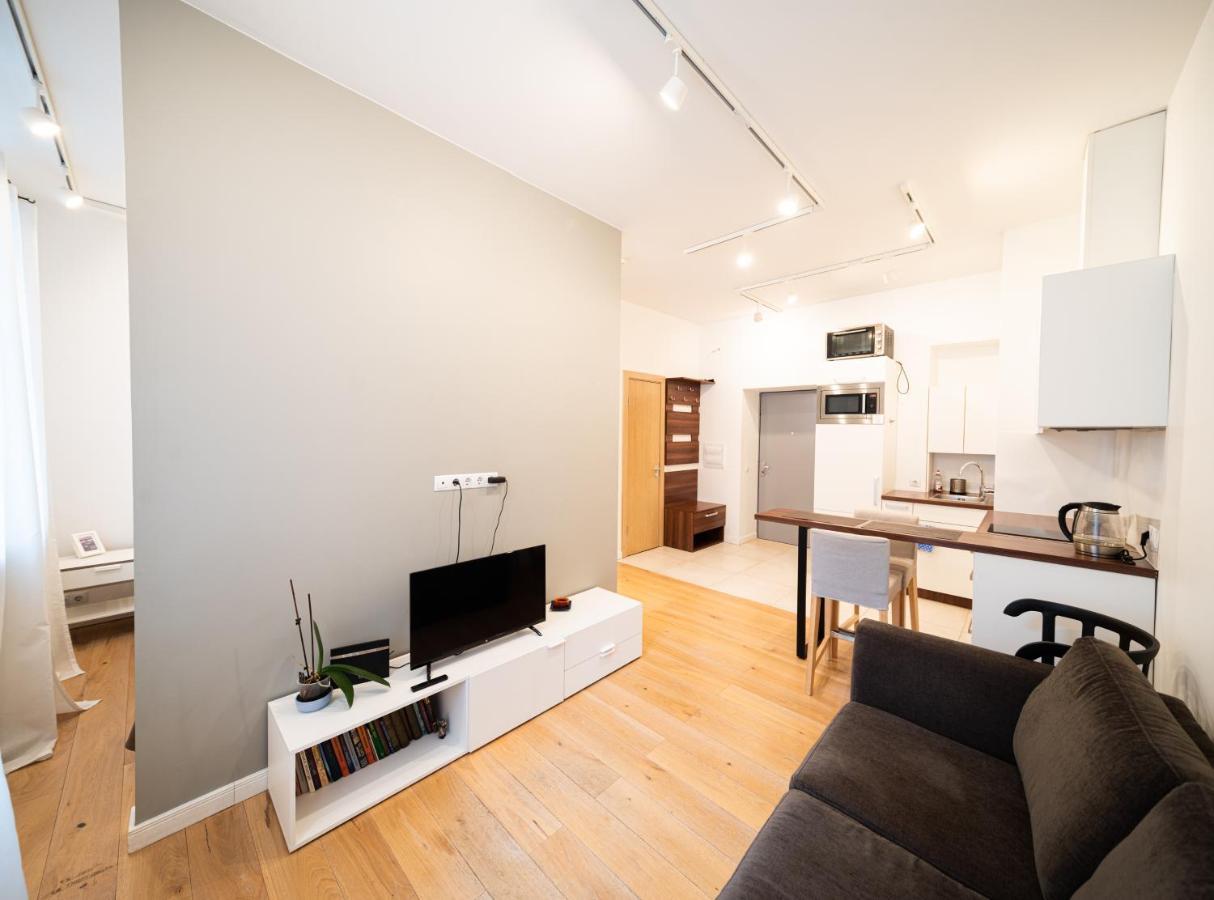 Trendy Top-Floor Stay In Heart Of Riga, Near Bars & Culture Buitenkant foto
